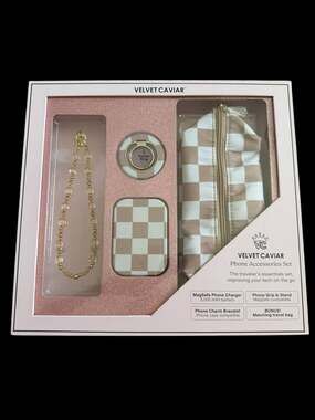 Velvet Caviar  Phone Accessories Set with MagSafe Charger, Grip, Charm & Bag